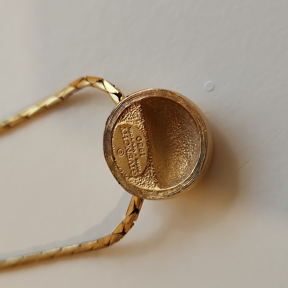 Authentic Givenchy Vintage Necklace - Picture 7 of 7